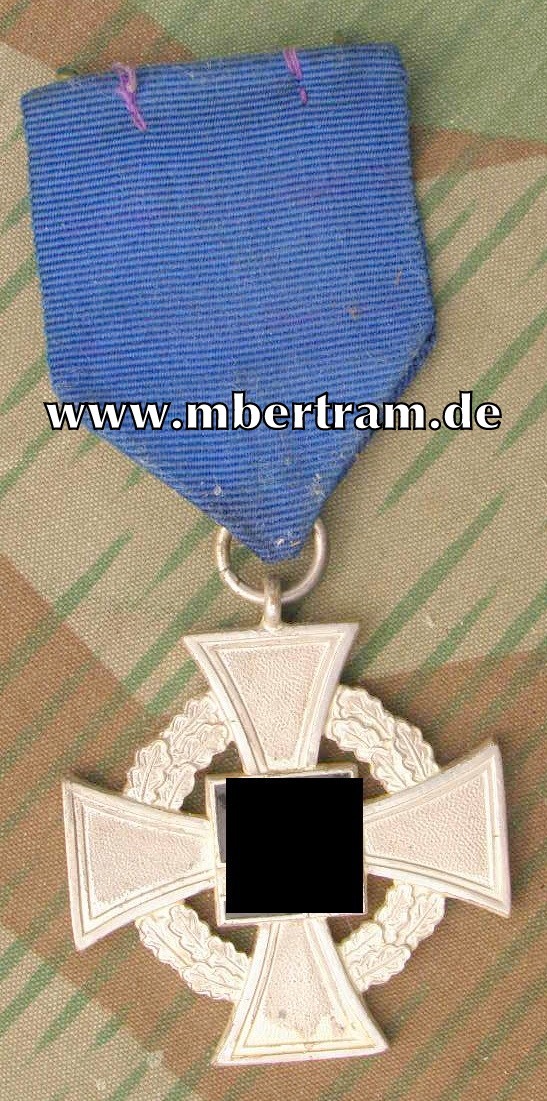 TREUDIENST- EHRENZEICHEN für 25 JAHRE IN SILBER