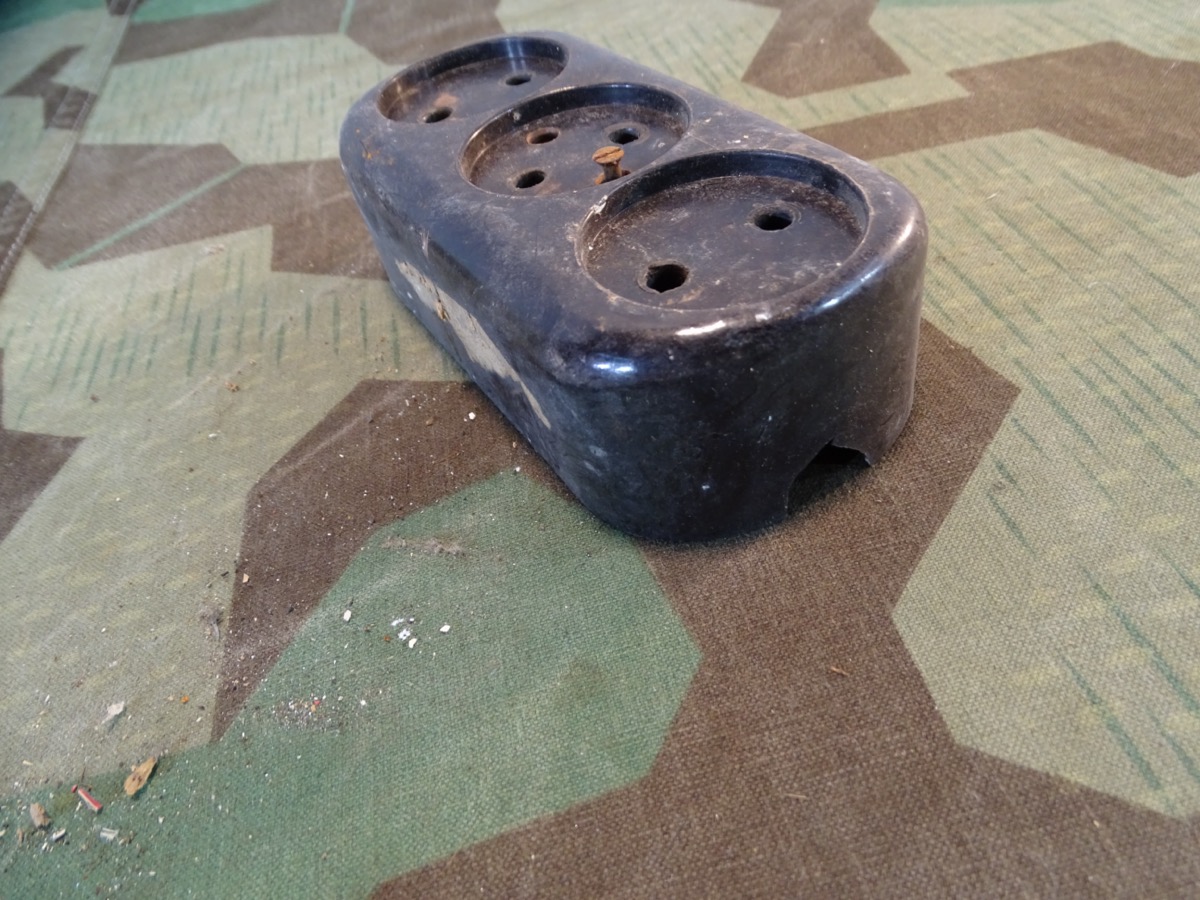 3er Doppel Steckdose, Bakelitgehäuse,  2. Weltkrieg aus Bunker