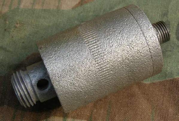 Minenzünder deutsch, Aluminium, delaboriert. Narbig