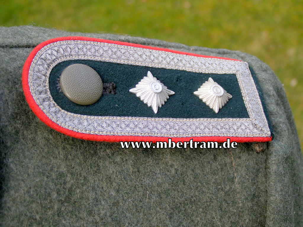 13461-6 WH Feldbluse M36, 1941, Kammerstück, Oberfeldwebel Artillerie Schirrmeister, Traumzustand