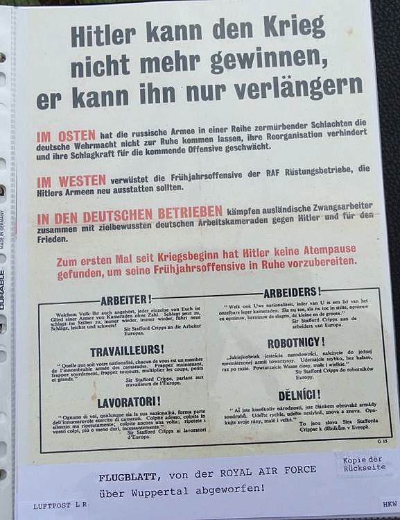 Ordner mit Allierten Abwurf Propaganda Flugblättern des 2. Weltkriegs, 17 Original, 10 Kopie Ordner mit Allierten Abwurf Propaganda Flugblättern des 2. Weltkriegs, 17 Original, 10 Kopie