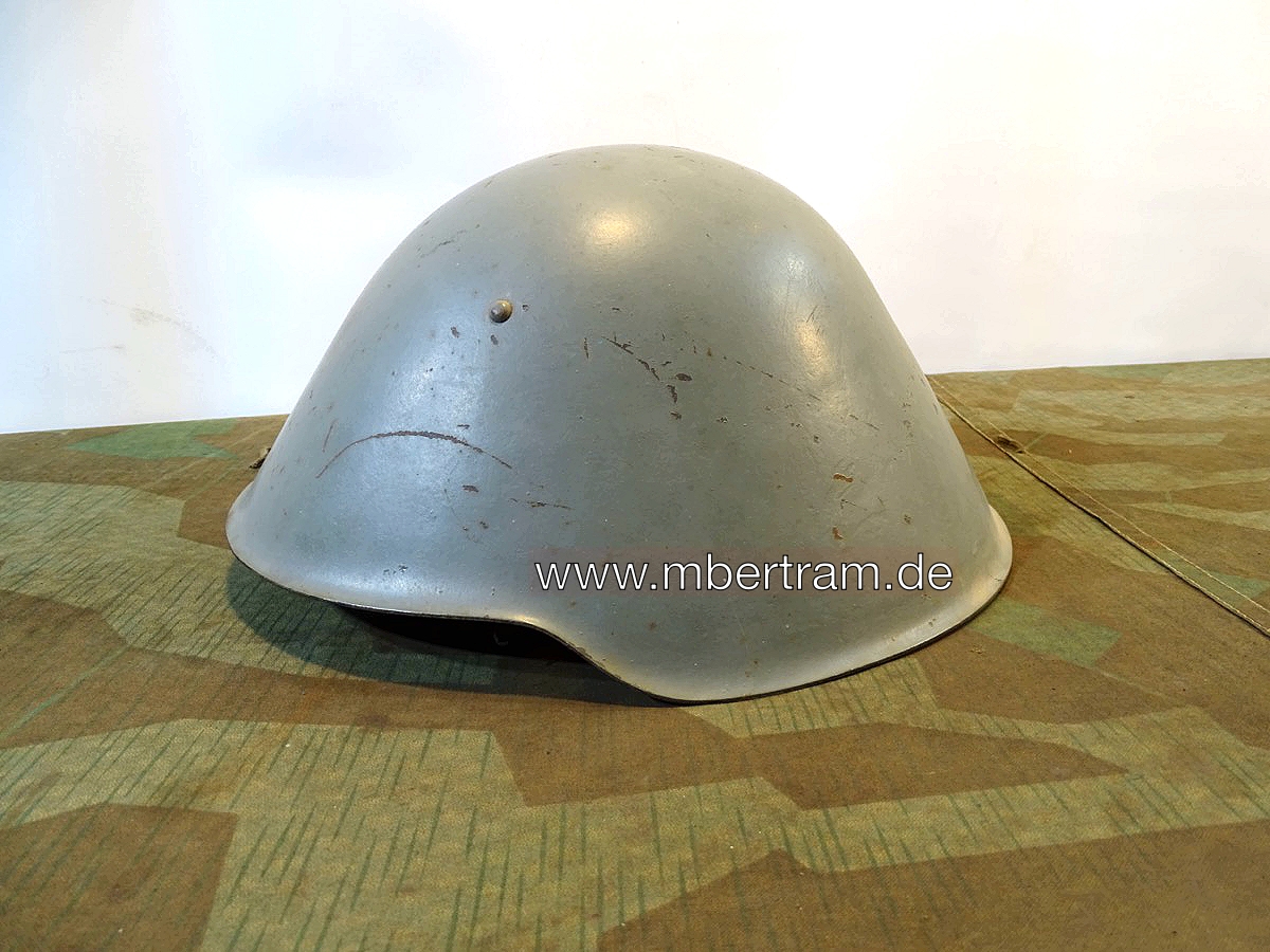 NVA Stahlhelm