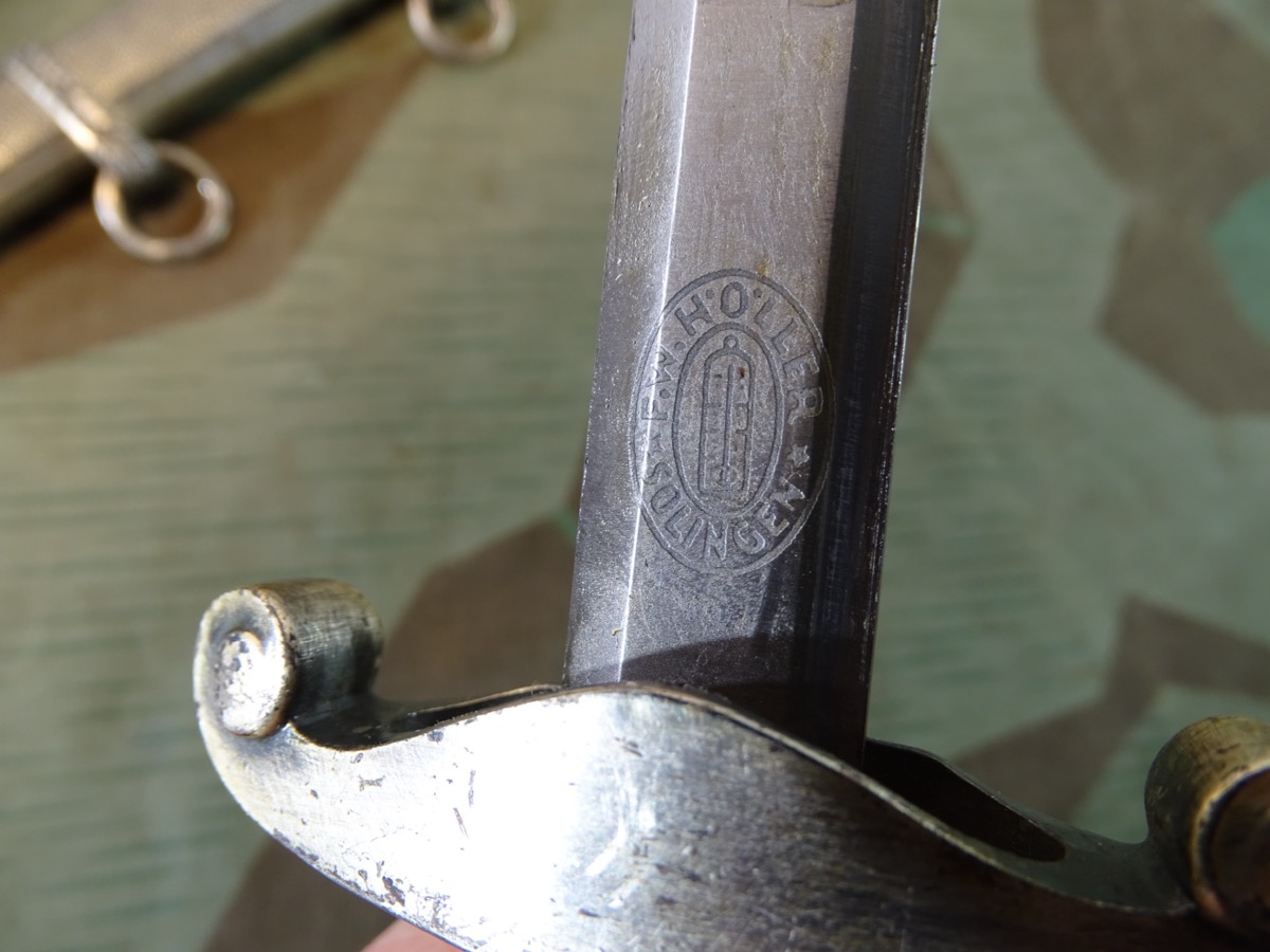 Replik: Wehrmacht Heeres Offiziersdolch, Höller Solingen, alte 70er Jahre Kopie. 