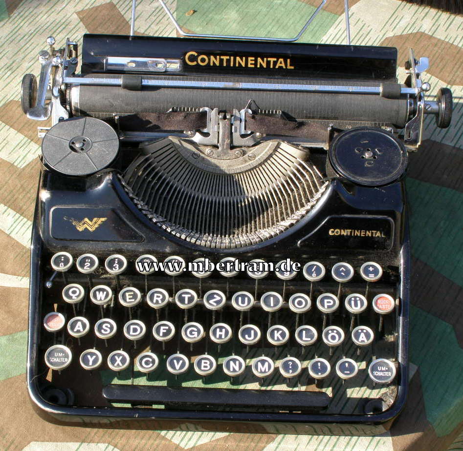SS-Dienstschreibmaschine , tragbare Ausführung um 1937