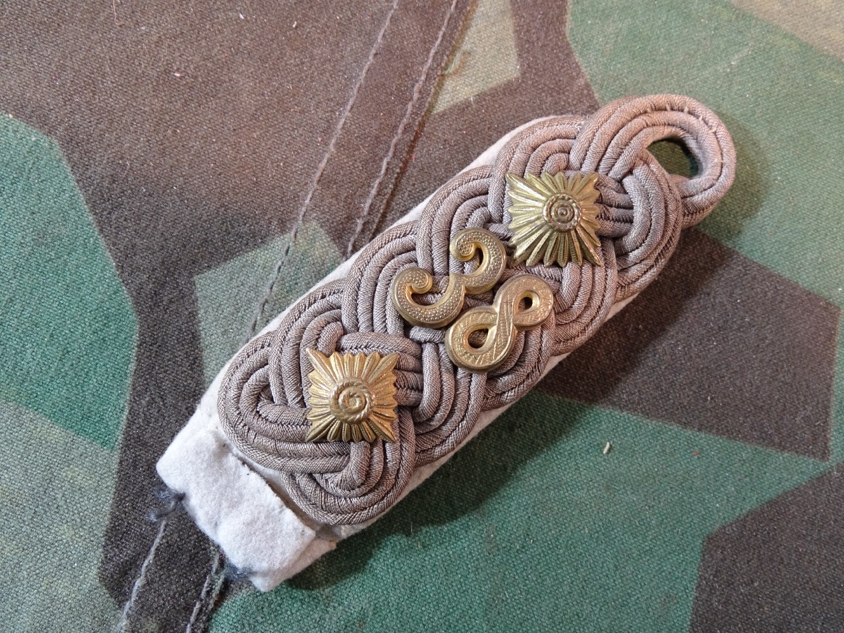Schulterklappe Oberstleutnant Infanterie Regiment 38 zum Einnähen