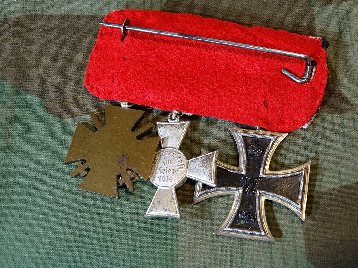 3er Ordenspange: EK 2 1914, Hanseatenkreuz Hamburg, Ehrenkr. f. Frontkämpfer