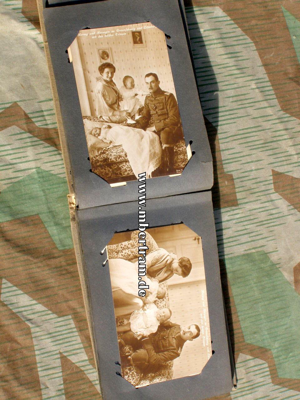 12432-14 Postkarten Fotoalbum, Portraits Kaiser u. Familie, 49 Karten