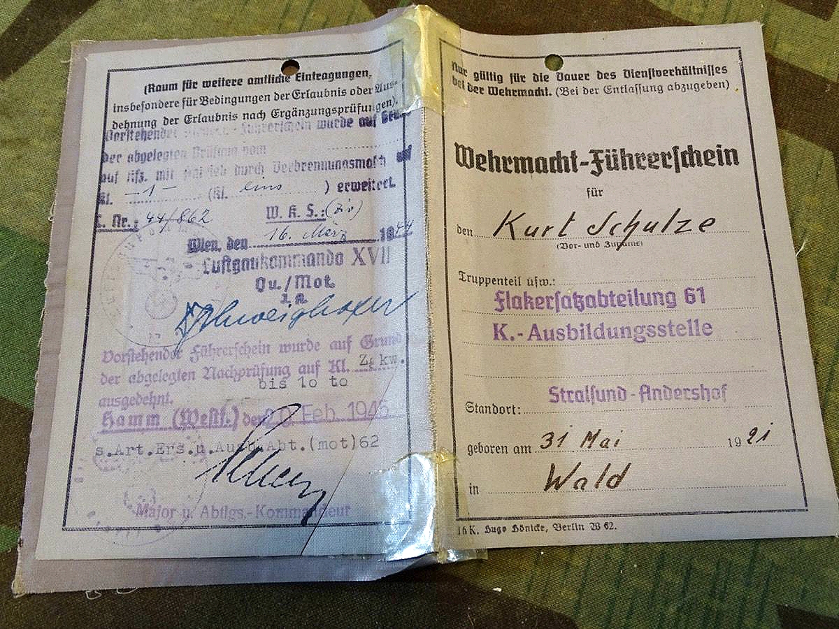 Luftwaffen Führerschein, K. Schulze, Flak Ers. Abt. 61 Stralsund, 20.02.1945 Zugkraftwagen bis 10 Tonnen