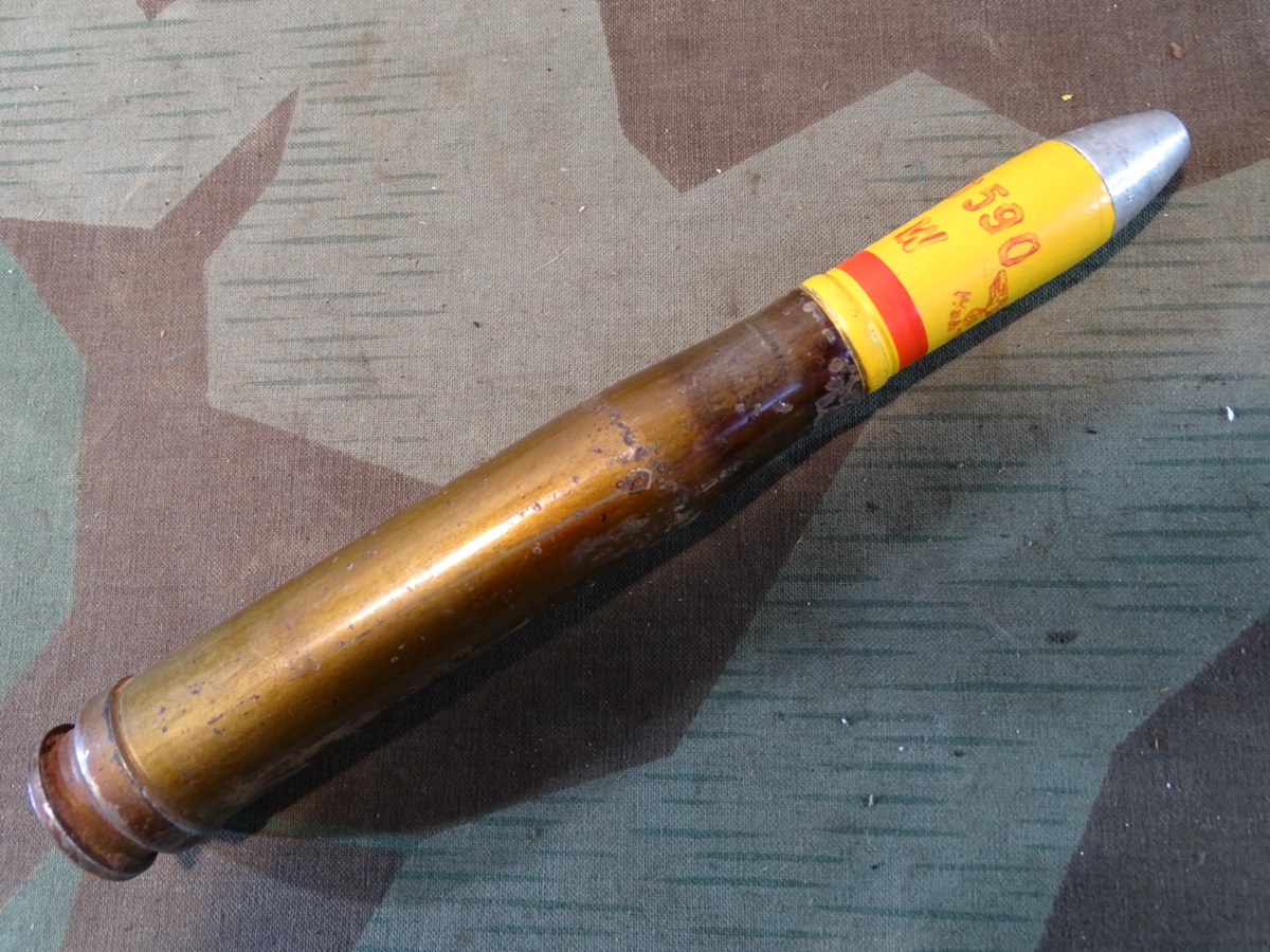 Deko-Patrone 2 cm Flak 38, Stahlhülse, Aluminium Zünder Deko-Patrone 2 cm Flak 38, Stahlhülse, Aluminium Zünder