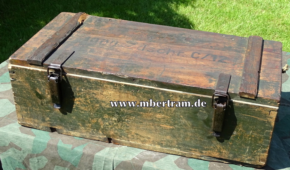 Transportkiste: 1000 Zündschrauben C/12 f. 5cm Pak 38