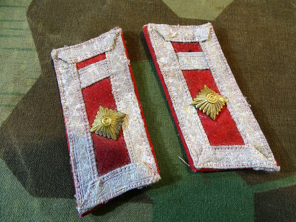 Wehrmacht Heer Paar Kragenspiegel für Kompanieführer der  freiwilligen Verbände