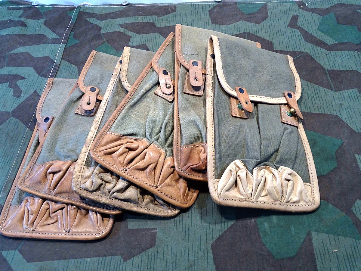 MP Magazintasche, Ostblock, unten braun lederverstärkt.