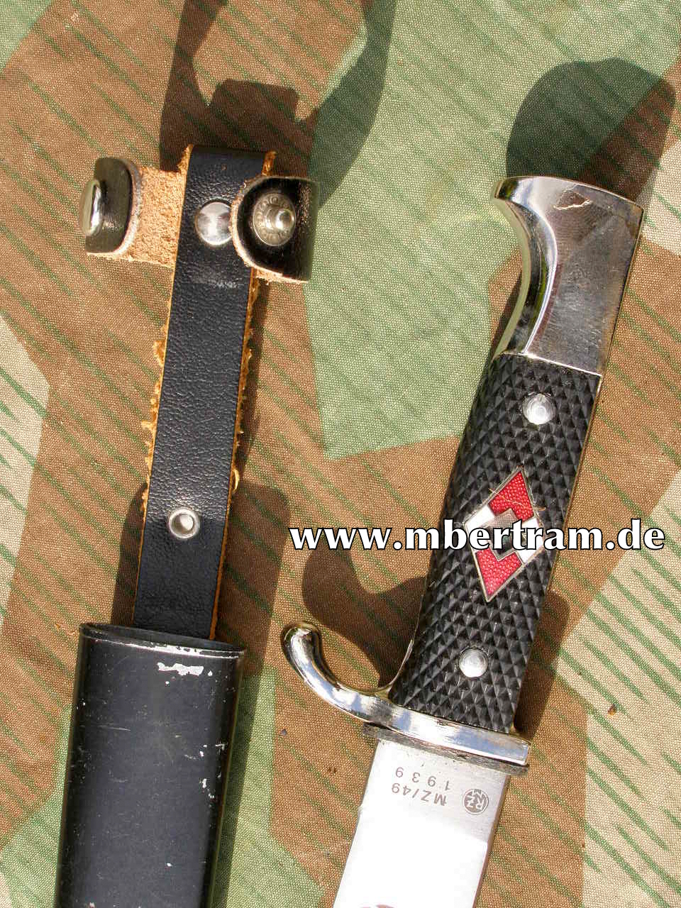 Replik, HJ Dolch / Fahrtenmesser, mit Devise " Blut und Ehre "