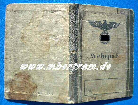 Wehrpass 2. Weltkrieg, stärker gebrauchter Zustand, M 1939
