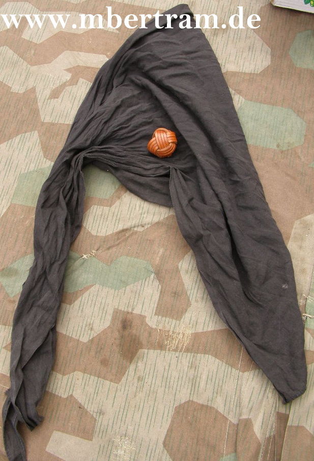 Schwarzes HJ Halstuch, mit Leder Knoten