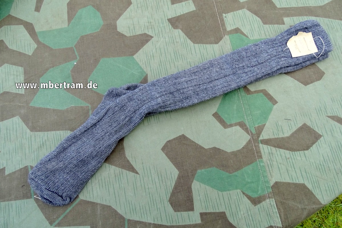 Waffen SS / Wehrmacht / Luftwaffe. 1 Paar neuwertige Militär Wollsocken, Gr. II