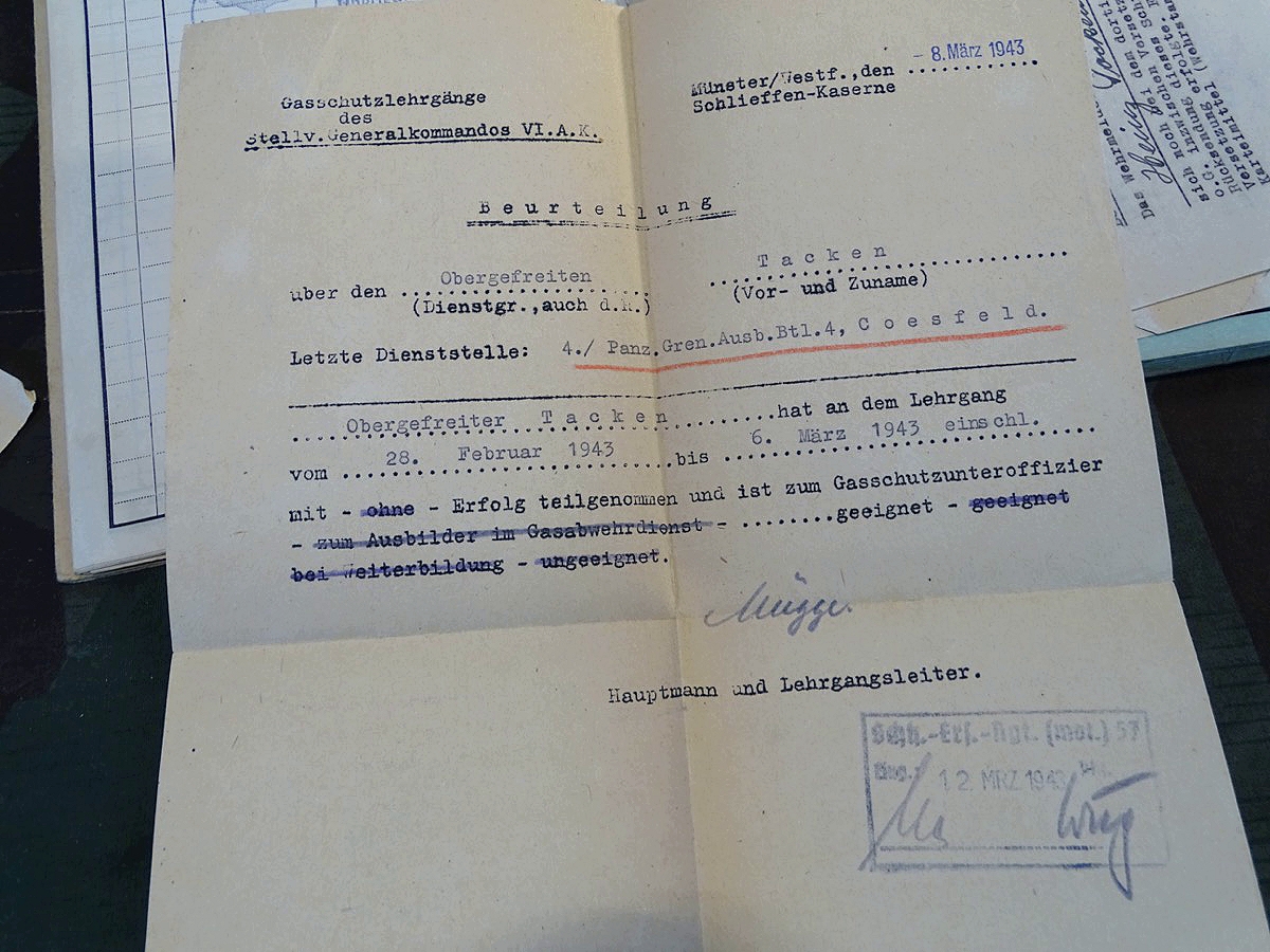 Wehrstammbuch Gefr. Heinz T. Panzer. Gren E. Btl. 4 Wehrstammbuch Gefr. Heinz T. Panzer. Gren E. Btl. 4