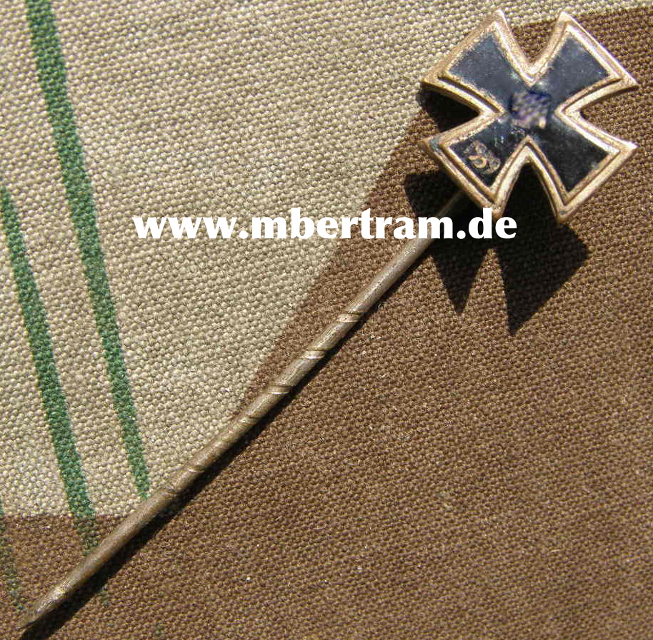 Miniatur: Eisernes Kreuz 1. Klasse 1939, emailliert, 12mm