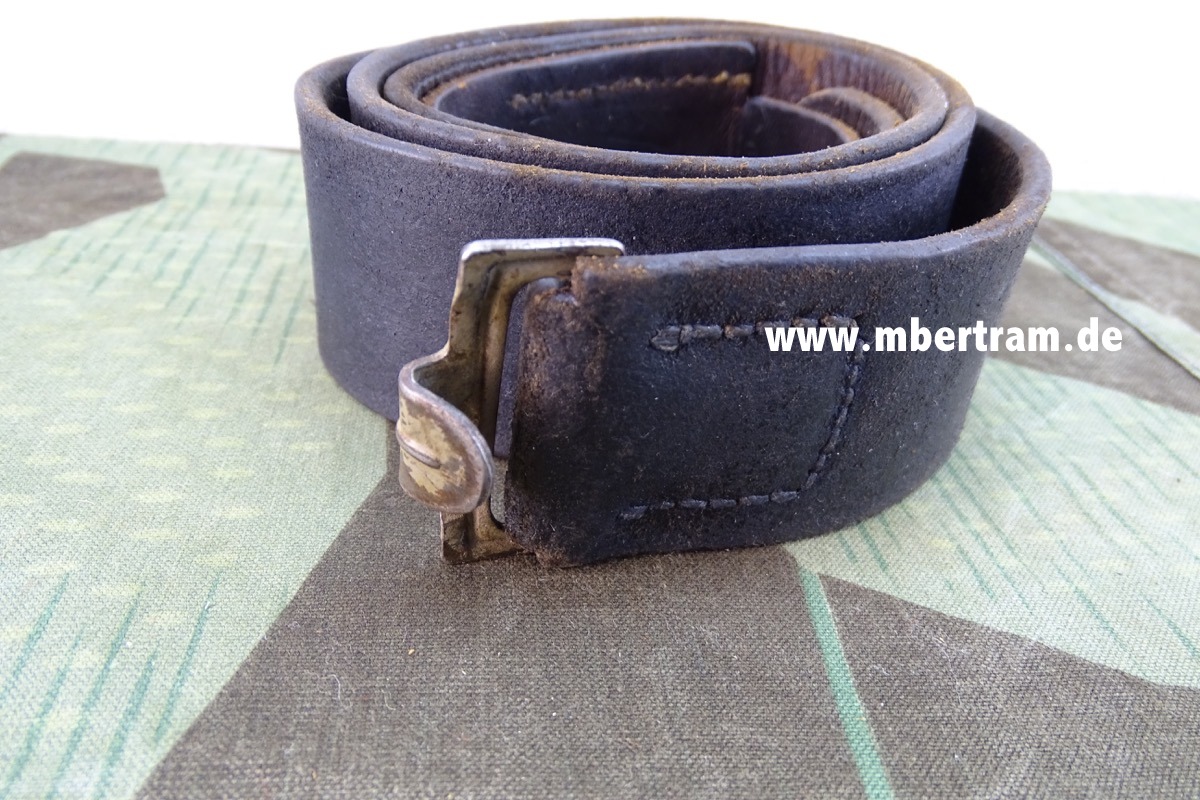 Wehrmacht Koppelriemen Mannschaften,  schwarzes Leder, Länge 86 cm