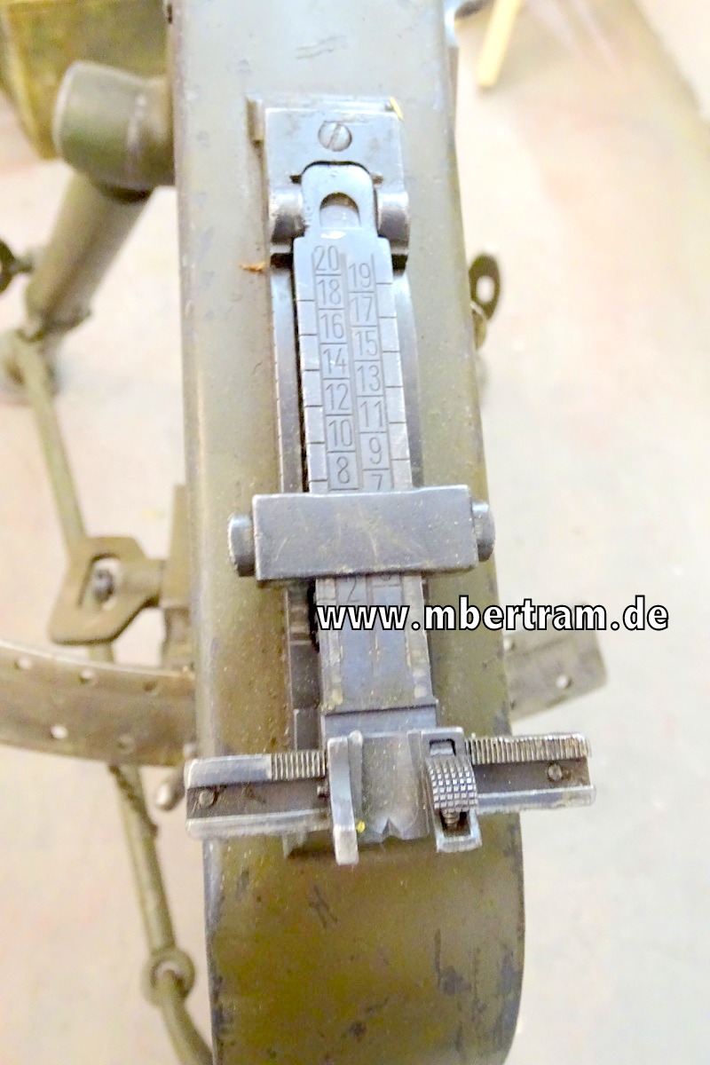 13015-35 Deko MG Schwarzlose 07/12, 1. Weltkrieg mit Lader und 2 Gurtkästen, Selten !