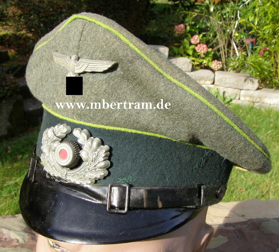 Wehrmacht Mannschafts Schirmmütze Panzergrenadiere/ Jägertruppe /Gebirgsjäger- hellgrüne Paspel
