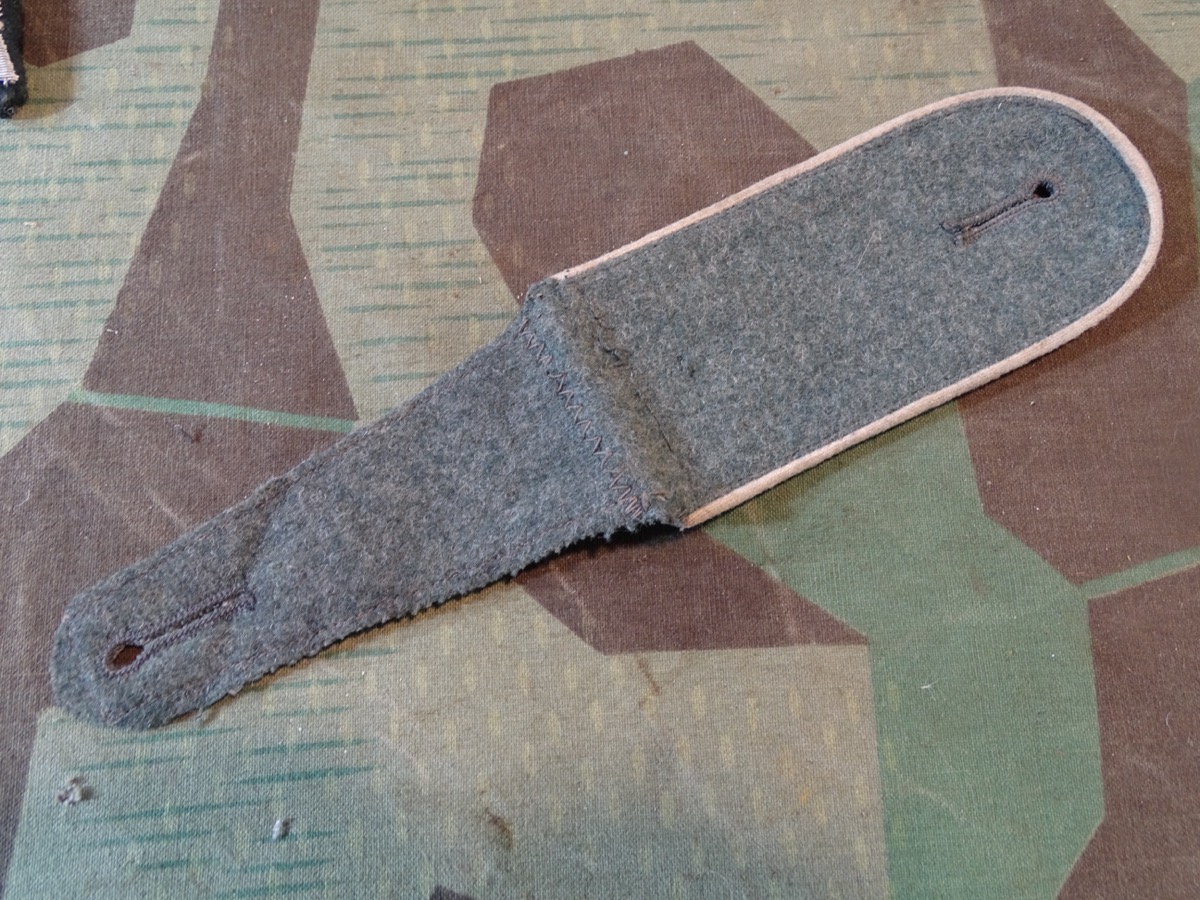 Schulterklappe Manschaften Infanterie für den Mantel zum aufschlaufen