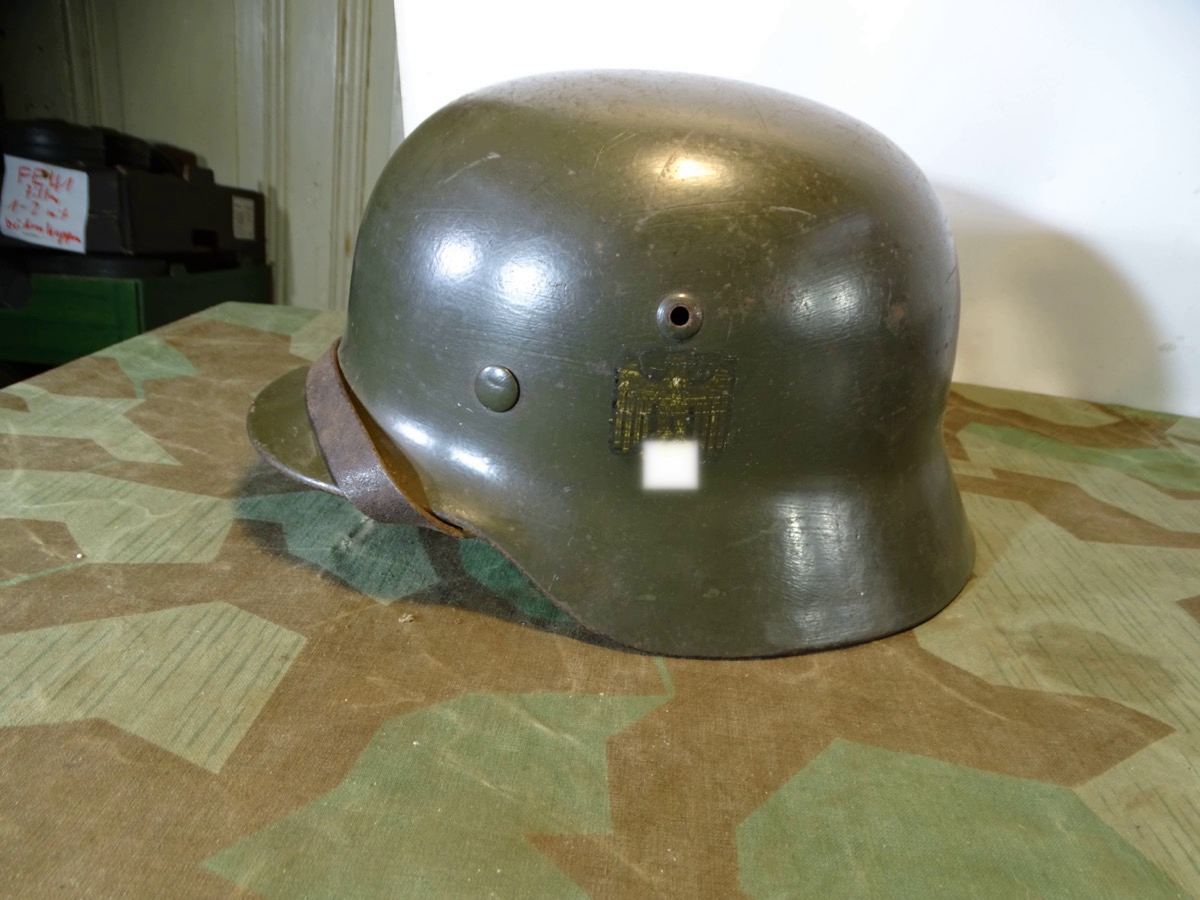 Stahlhelm M 35 Wehrmacht Heer, Adler Wappen, original Innenhelm u Kinnriemen