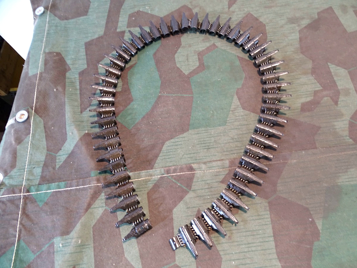 50 Schuss Gurtkette für MG 42 und MG 34, Fa. Märklin Spielzeugfabrik Göppingen " bkg 2.42"