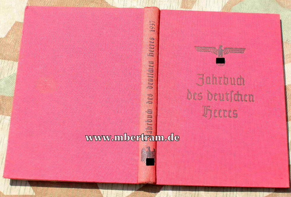 Das Jahrbuch des deutschen Heeres 1937. 144 S., viele Bilder