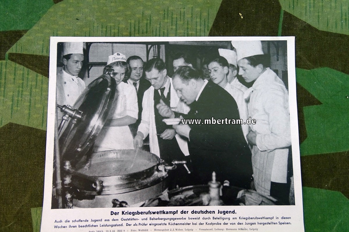 Pressefoto: Der Kriegsberufswettkampf der deutschen Jugend 1944
