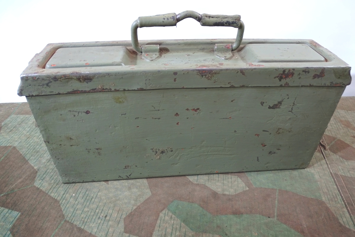 Wehrmacht MG 34/42 Patronenkasten 41 Hst.: "brc"  gestempelt.