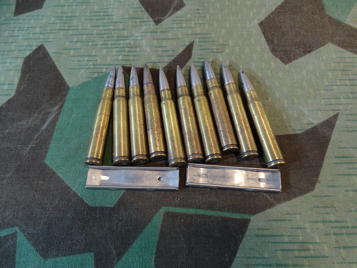 10 Stück polnische Radom M 24 Karabiner Deko Munition von 1937 mit 2 Ladestreifen, deutsche Beute.  10 Stück polnische Radom M 24 Karabiner Deko Munition von 1937 mit 2 Ladestreifen, deutsche Beute.