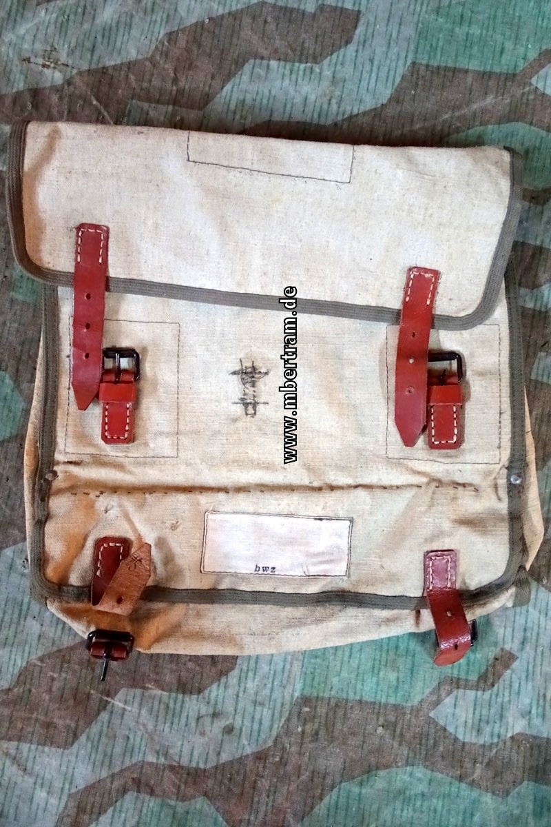 Wehrmacht Tasche zur Pferdegasmaske 41,  "bwz", sandfarben-Tropen