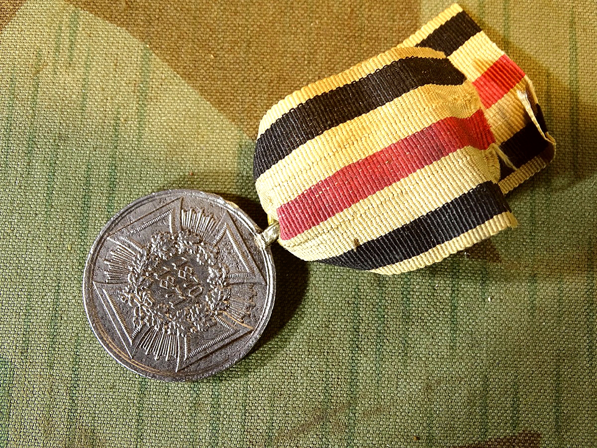 Kriegsdenkmünze 1870/71, Eisen für Nichtkämpfer, mit Band