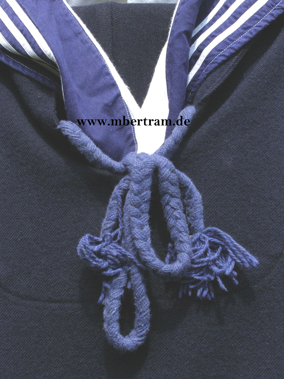 10045-9 Marine HJ Marinebluse, Kieler Kragen, Knoten, Schlaghose.