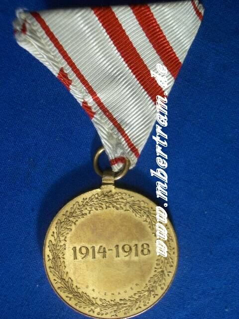 Medaille "Für Österreich 1914-1918", Dreiecksband