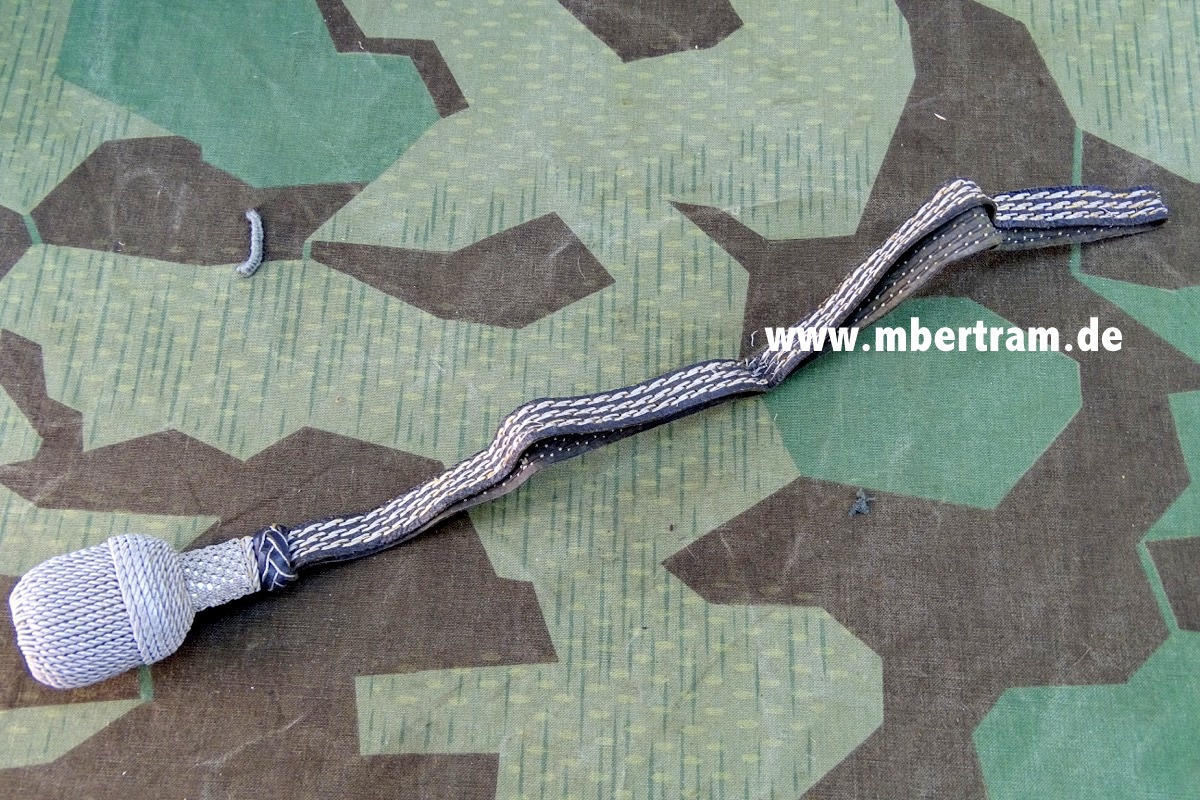 Wehrmacht Offiziers Portepee für Säbel und Seitengewehr, schmal, 3 Durchzüge