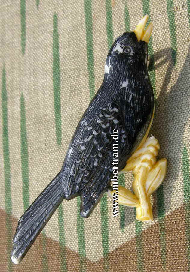 WHW, Reichsstrassensammlung, AMSEL bunter Kunststoff