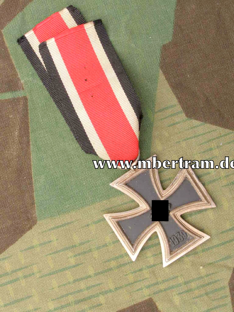 Eisernes Kreuz 1939 2. Klasse am Bandabschnitt, o.Hst.