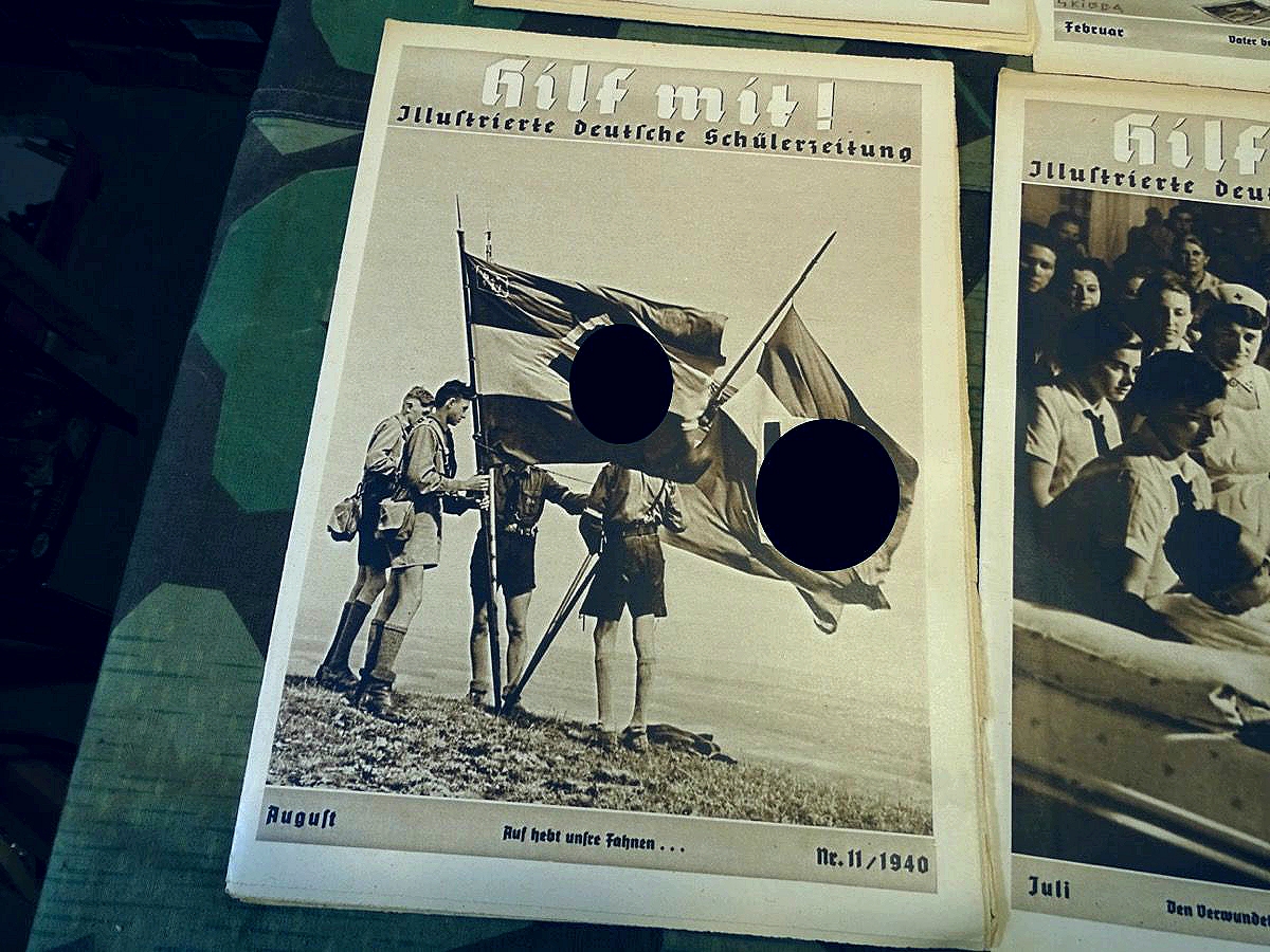 12 Hefte "Hilf Mit" Illustrierte deutsche Schülerzeitung. Ganzer Jahrgang 1940 12 Hefte "Hilf Mit" Illustrierte deutsche Schülerzeitung. Ganzer Jahrgang 1940