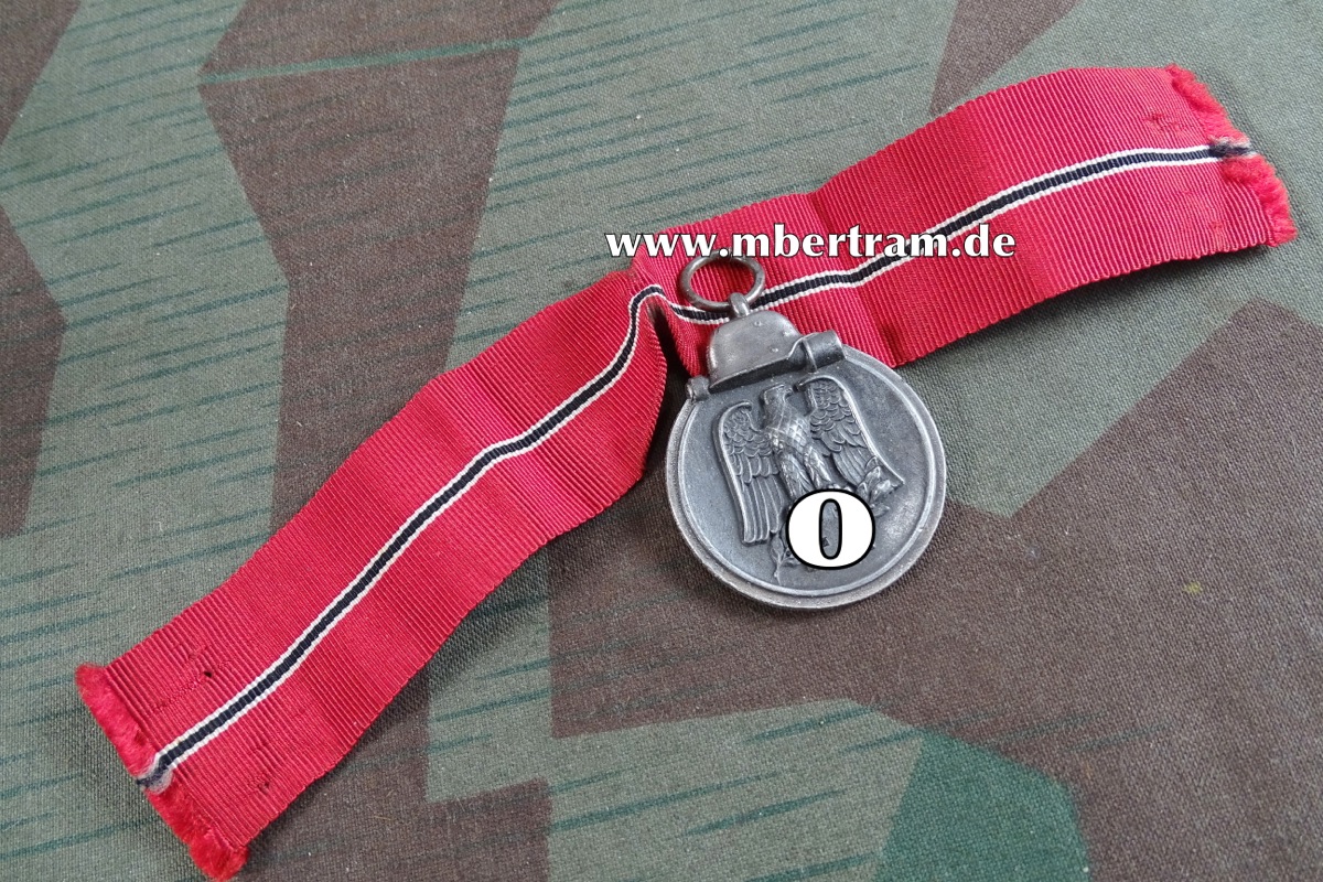 MEDAILLE WINTERSCHLACHT IM OSTEN 1941/42, MIT HERSTELLER:" 76"