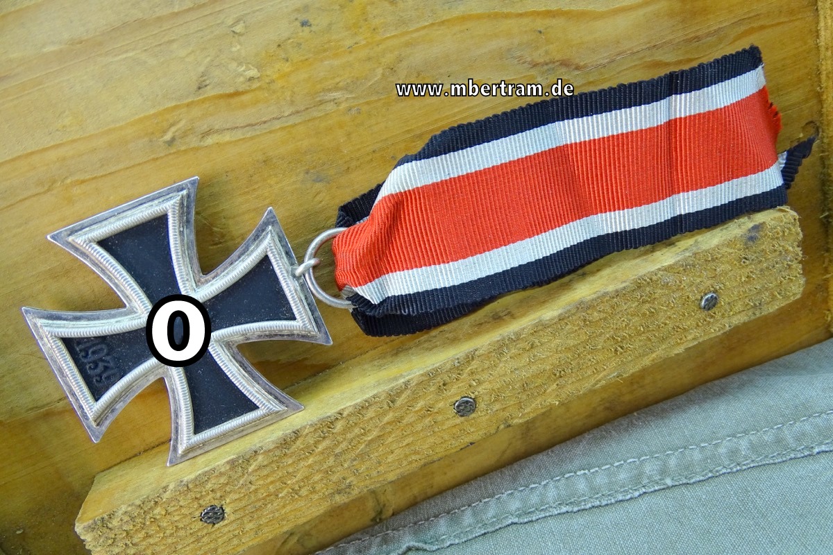 Eisernes Kreuz 1939 2. Klasse, ohne Hersteller im Ring, sehr schöner Zustand