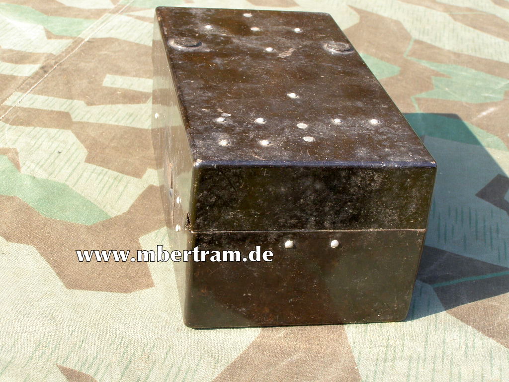 13486-4 Bakelit Zubehöhrkasten f. Einheitslaterne Wehrmacht " eje"