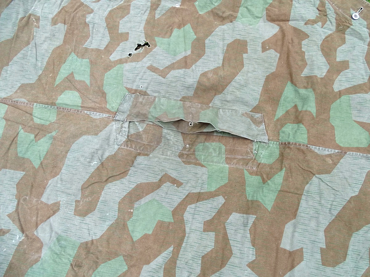 Dreieckszeltbahn Wehrmacht, farbfrisches Tarnmuster, 1939, 2 Riemen (5) Dreieckszeltbahn Wehrmacht, farbfrisches Tarnmuster, 1939, 2 Riemen (5)
