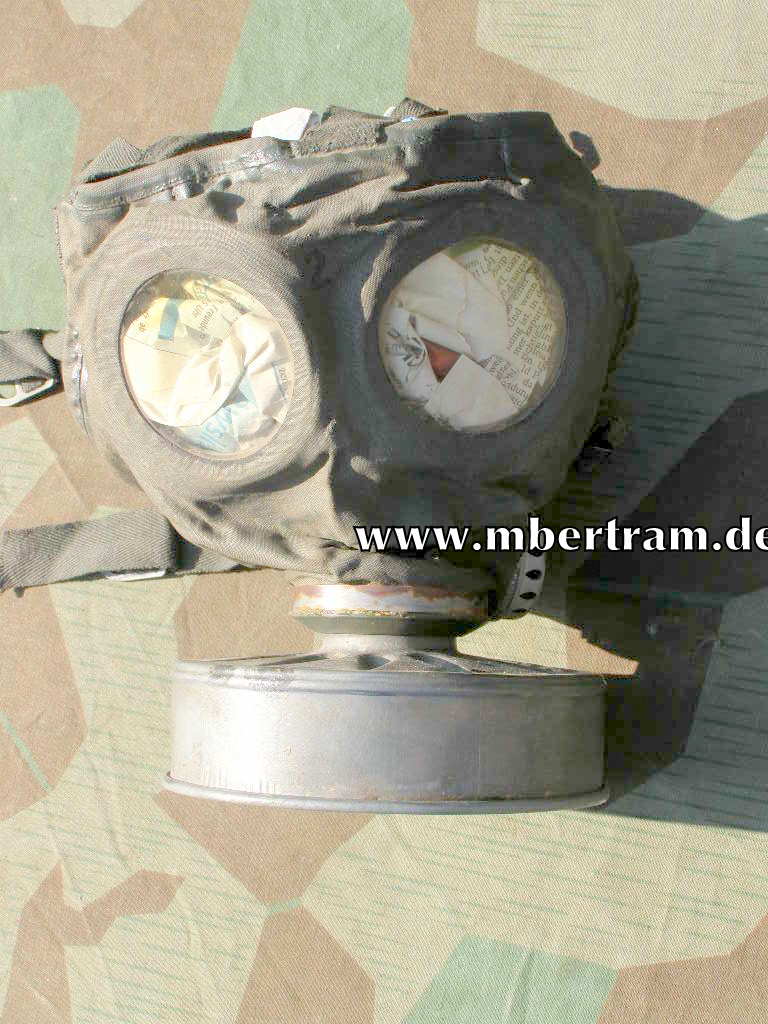 Volksgasmaske, letzte Ausführung um 1944/45