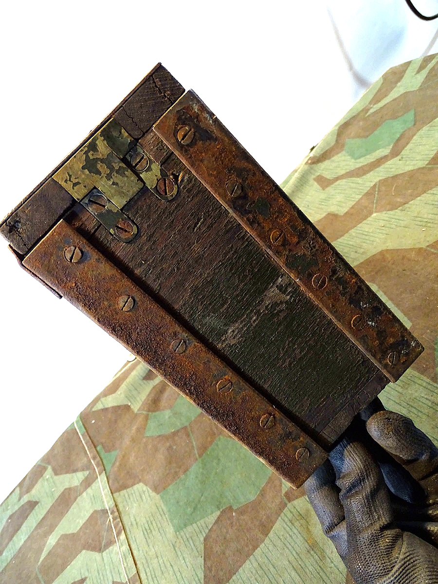 20908-4 MG 08 Patronenkasten mit rundem Drücker 1. Weltkrieg