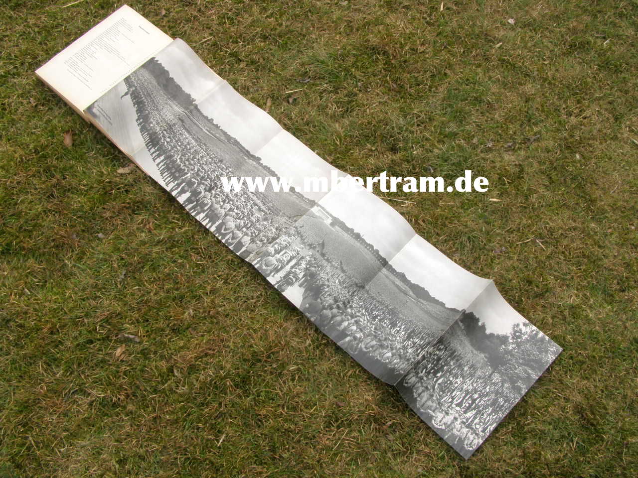 10928-10 "Deutschland Erwacht". Bilderdienst Altona,1933, 2 Tüten