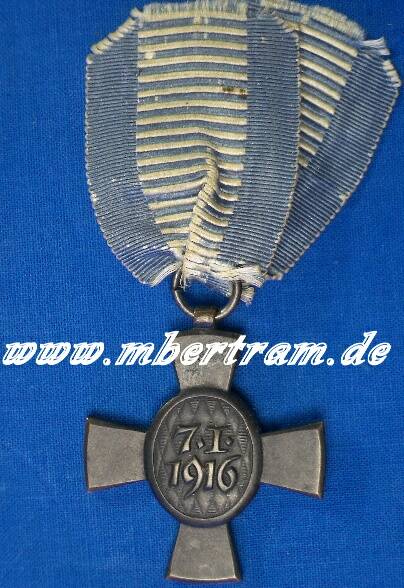 König Ludwig Kreuz 1916-1918, Buntmetall brüniert, Band