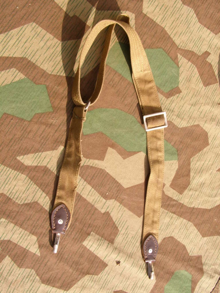 Wehrmacht Brotbeutelriemen, Kakigrün, ausgeblichen, gut
