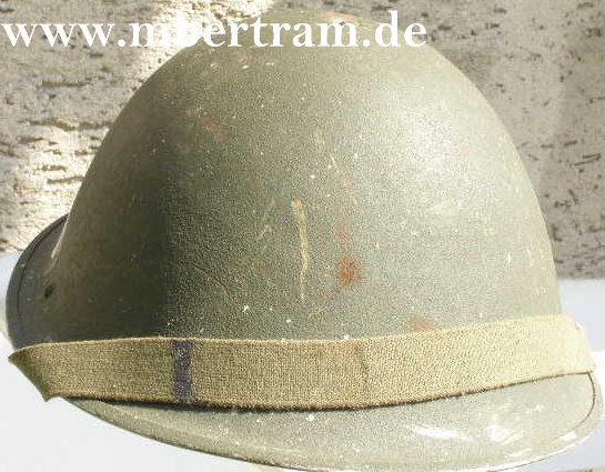 England, Stahlhelm (Mark IV ?), gebraucht, mit Innenhelm